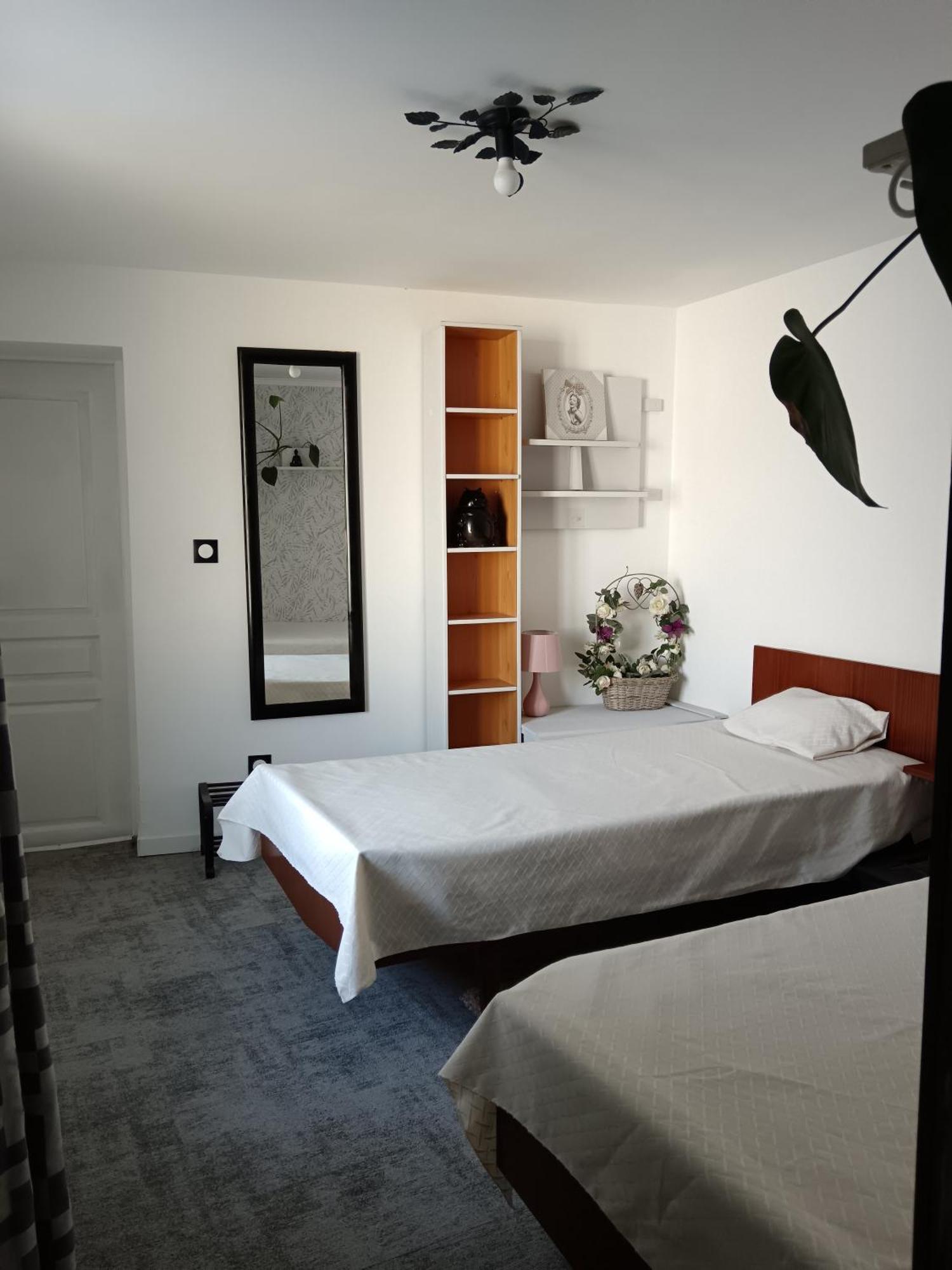 Logement 6 A 8 Personnes Gamaches  Luaran gambar